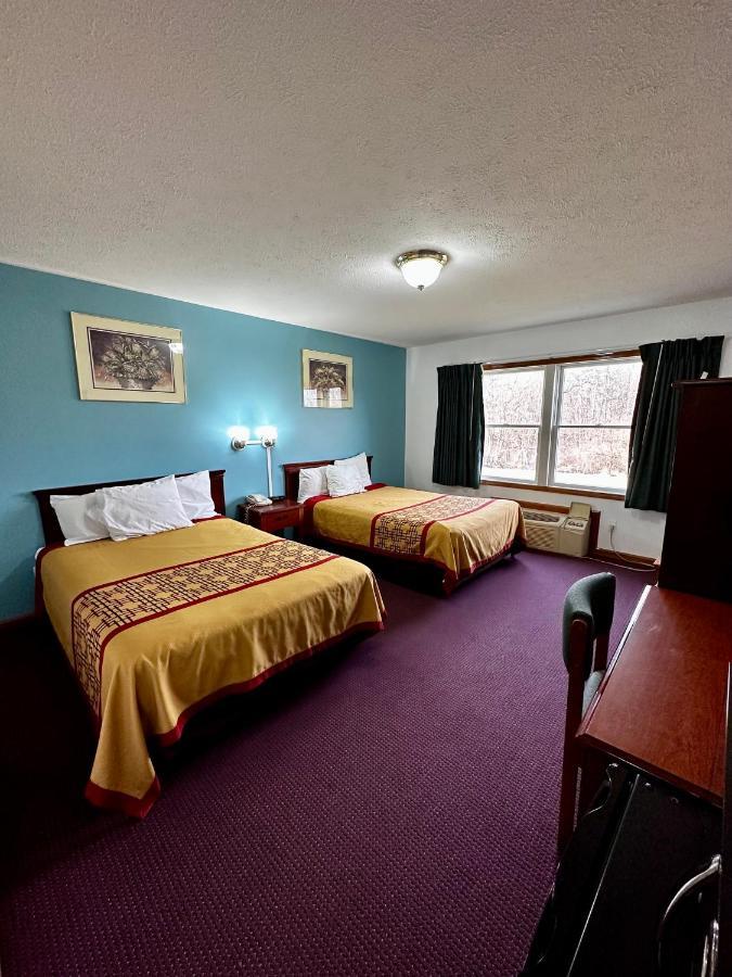 Attica Inn מראה חיצוני תמונה