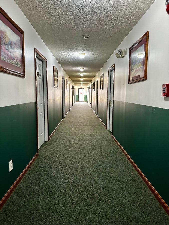 Attica Inn מראה חיצוני תמונה
