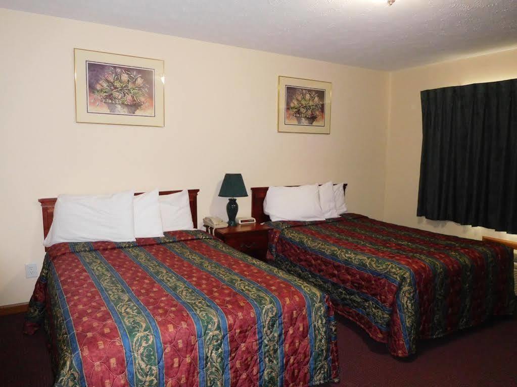 Attica Inn מראה חיצוני תמונה